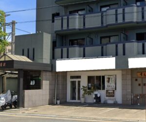 ■貸テナント■マルエイ参番館１Ｆ店舗・事務所■ＪＲ波多江駅徒歩１分！物件前に専用駐車場２台付き！サロン・飲食店・何商でも可
